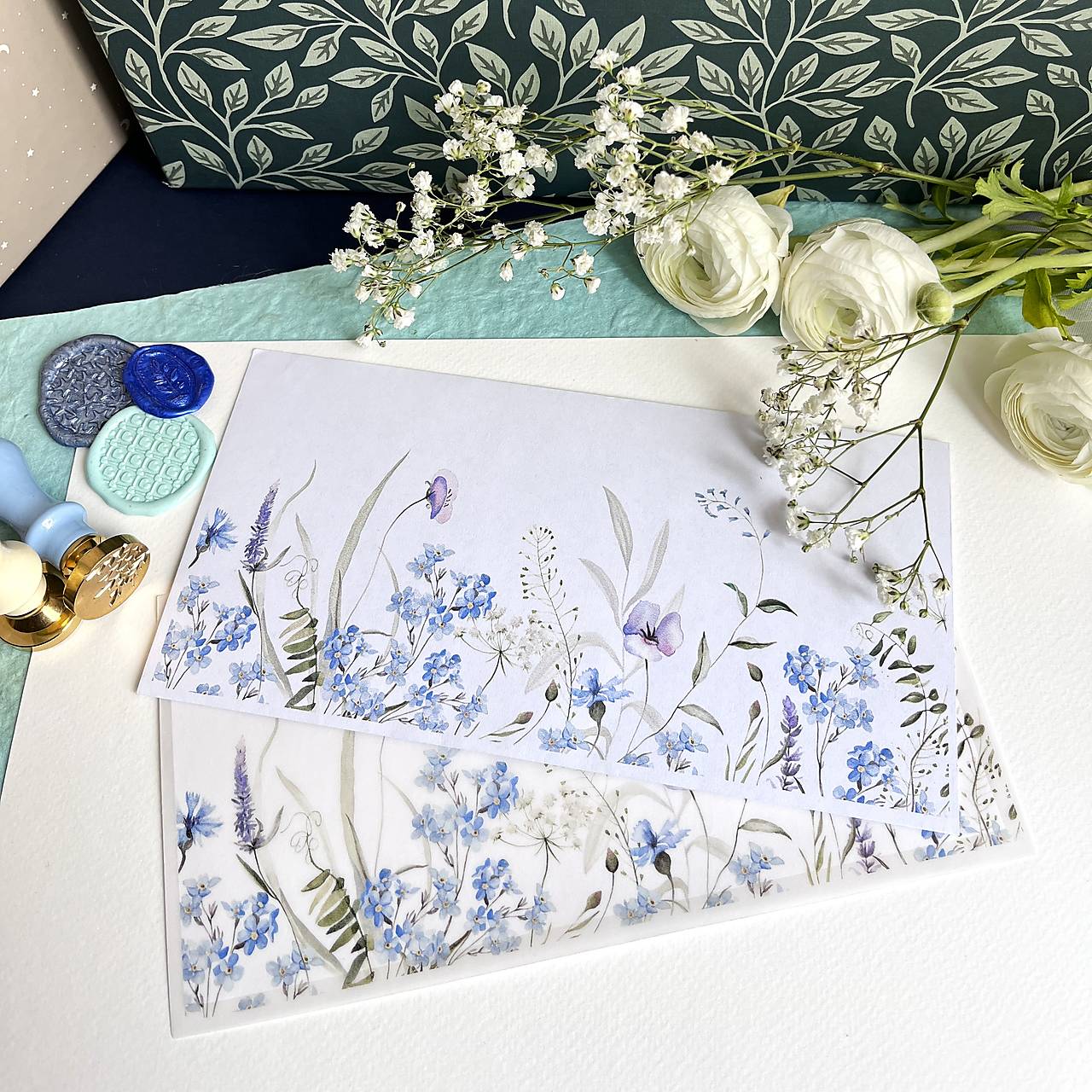 svadobná/darčeková/gratulačná obálka DL Modré kvety
