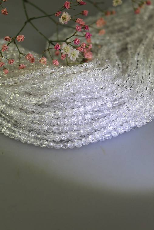 Minerály - krištál praskaný 4mm - celá šnúra! - 17377329_