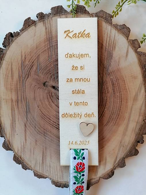 Papiernictvo - Drevená folklórna záložka s menami pre svedkov - 17378251_