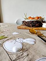 Úžitkový textil - Veľkonočný ľanový obrus "zajkovia II." - 17380562_