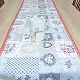 Úžitkový textil - Srdiečkovo ružičková romantika - stredový obrus 165x38 - 17383324_