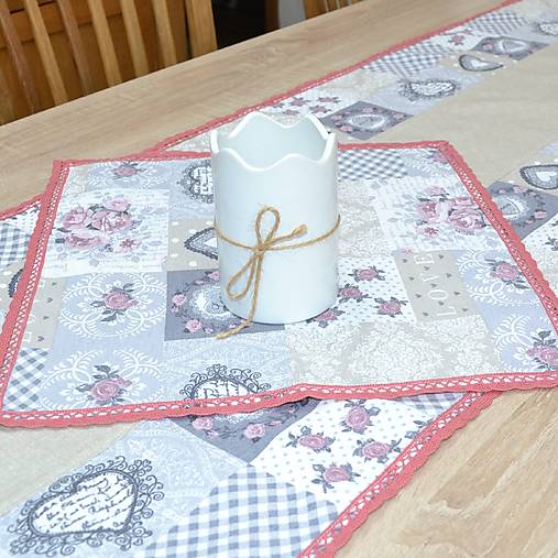 Úžitkový textil - LILA - srdiečkovo ružičková romantika - obrus štvorec 40x40 - 17383328_