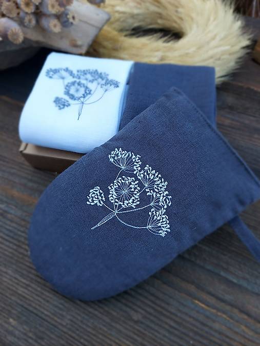 Úžitkový textil - Darčeková sada s výšivkou - antracitová - 17383577_