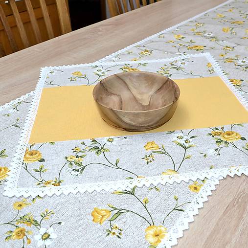 Úžitkový textil - IVETA - žlté ťahavé ruže - obrus štvorec kombinovaný 40 x40 - 17384553_