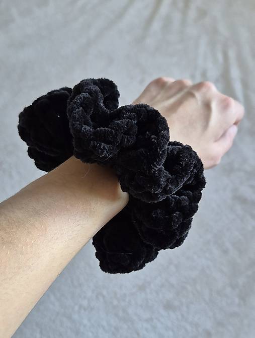 Scrunchie gumičky do vlasov - neutrálne (Čierna)
