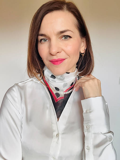 Maľovaná hodvábna šatka Polka Dots