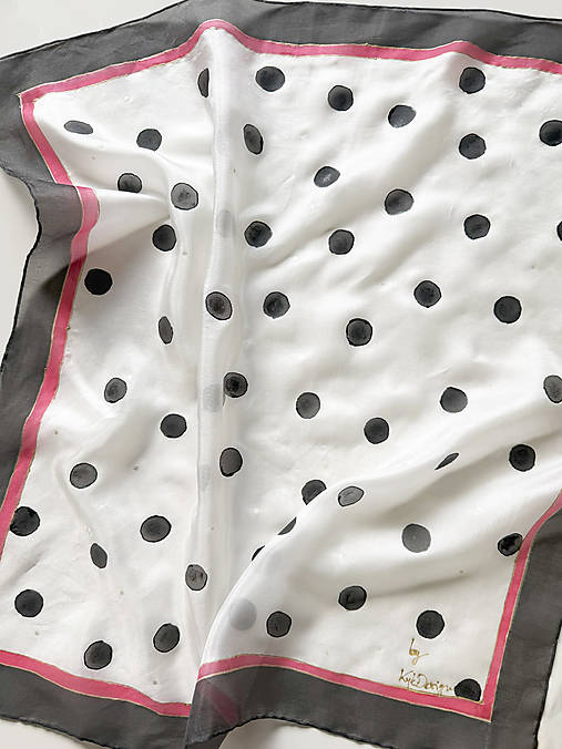Maľovaná hodvábna šatka Polka Dots