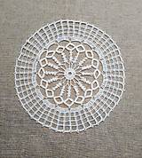 Úžitkový textil - Ručne háčkovaná dečka H77 okrúhla priemeru 25cm - 17389795_