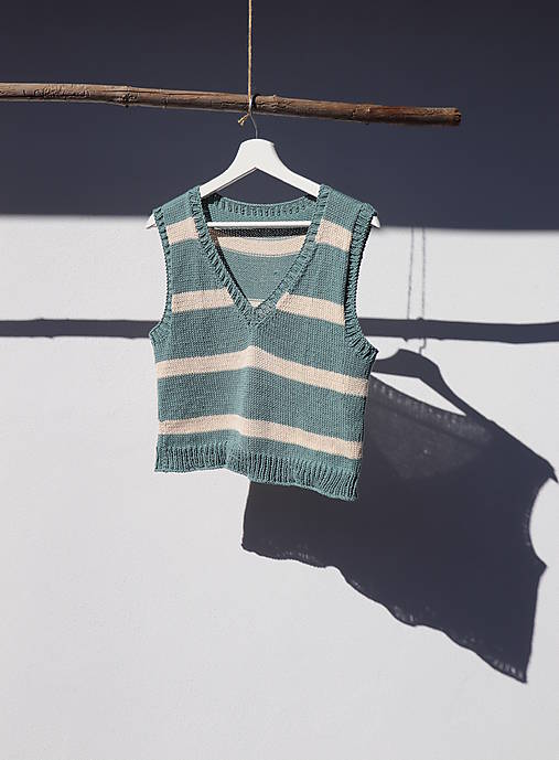Vesty - pletená vesta - 17390659_