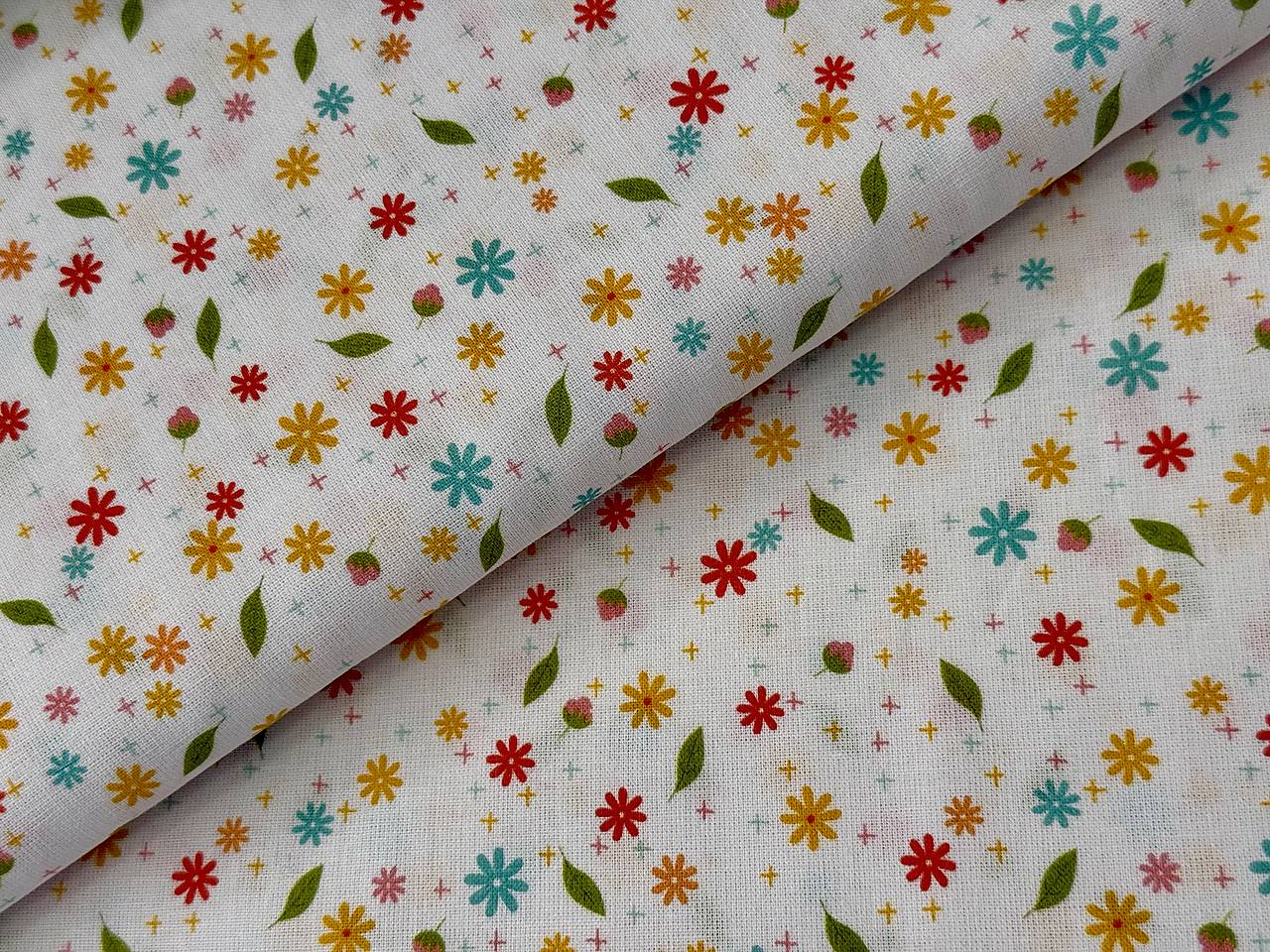 100% BAVLNA / JARNÉ KVETINKY