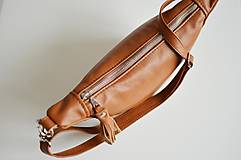 Kabelky - Bestie Bag kožená kabelka (koňakovo hnedá) - 17404956_