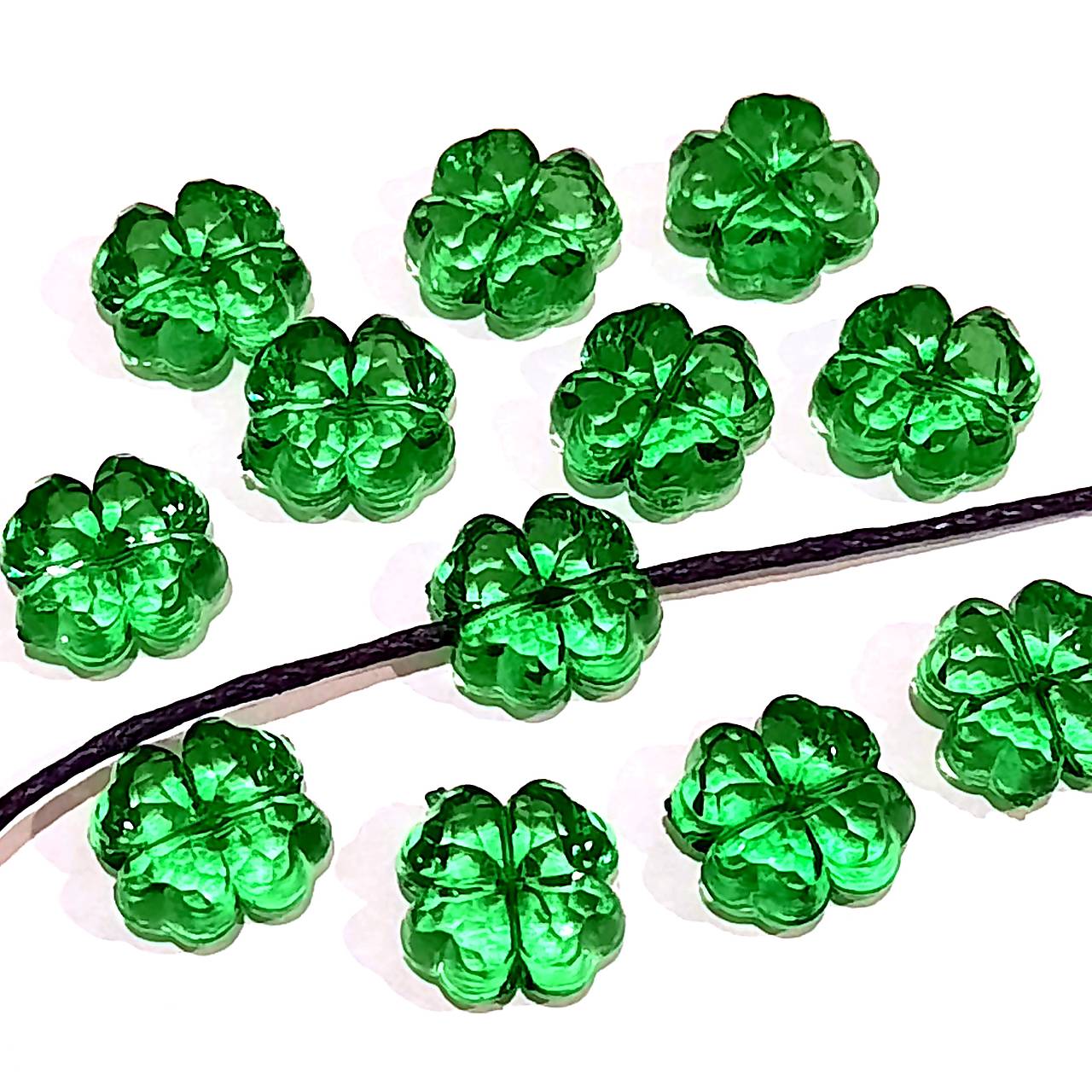 Štvorlístok plast-1ks (11mm-zelená transparentná)