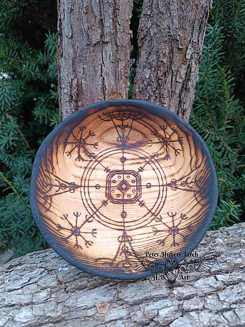 Nádoby - Hulinhjalmur - drevená miska- Hulinhjalmur wooden viking bowl - 17405596_