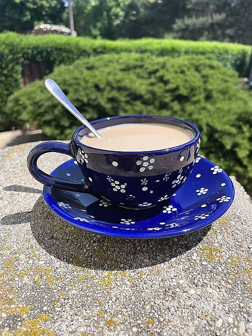 Nádoby - Kapučíno šálka s podšálkou (Kobaltová s bodkatými kvietkami) - 17409636_