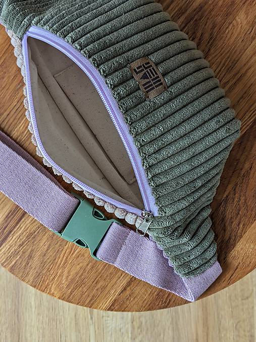 Menčestrová ľadvinka - zelenofialová