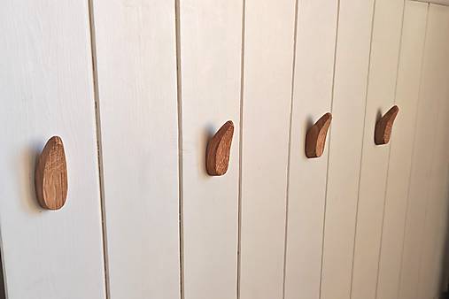 Nástenný vešiak PRINCESS drevo dub