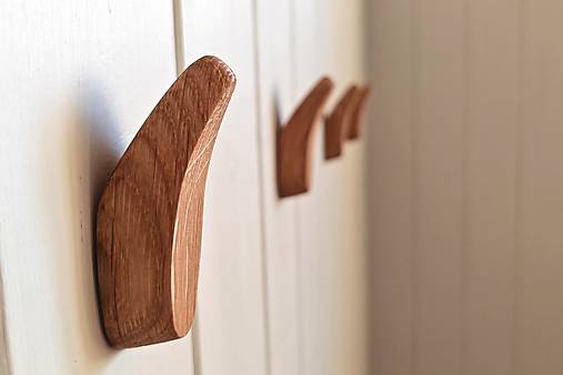 Nástenný vešiak PRINCESS drevo dub