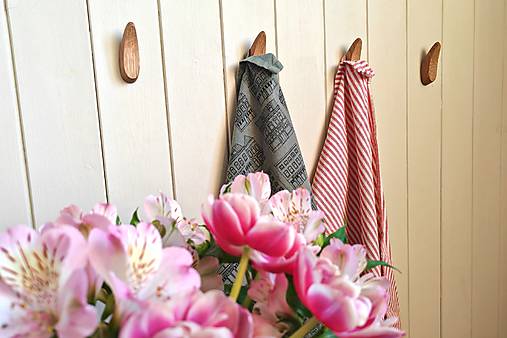 Nástenný vešiak PRINCESS drevo dub