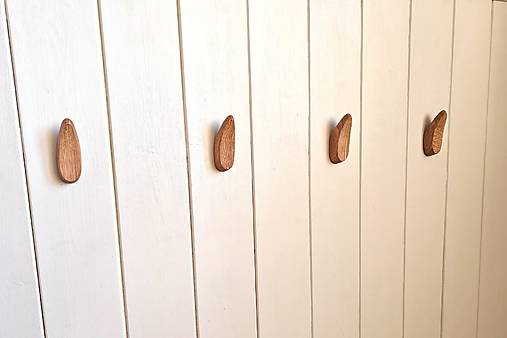 Nástenný vešiak PRINCESS drevo dub