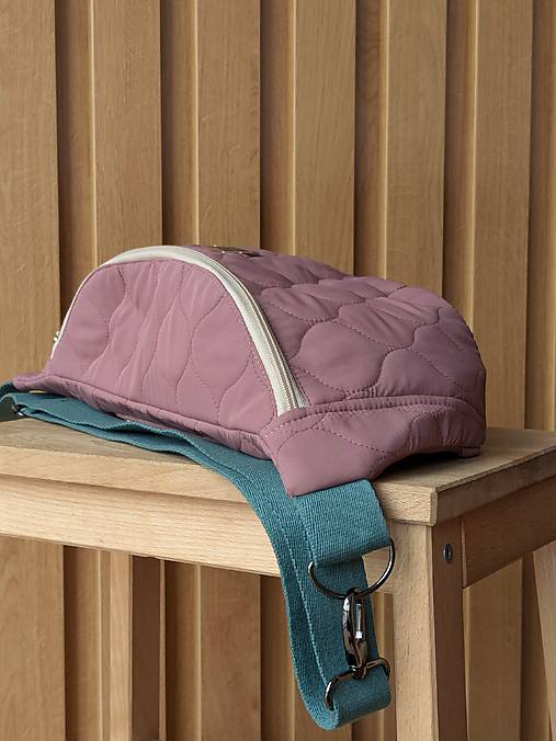 Prešívaná ľadvinka - řužová