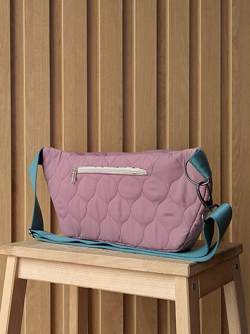 Prešívaná ľadvinka - řužová