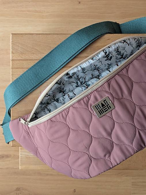 Prešívaná ľadvinka - řužová