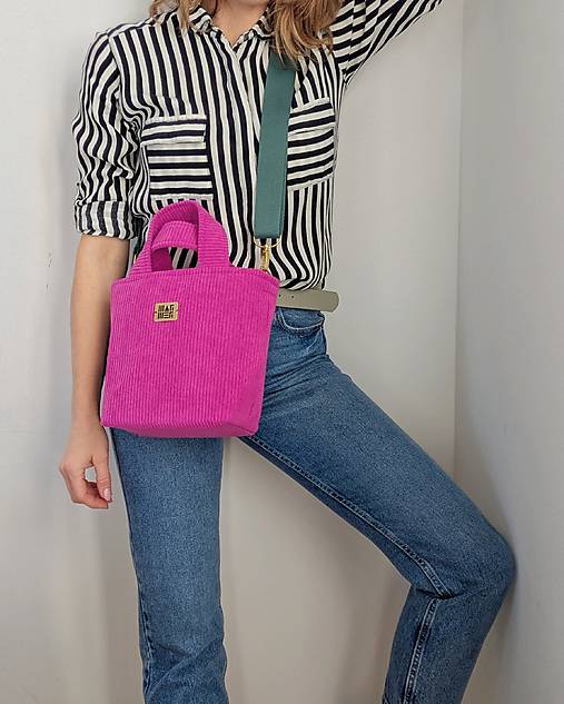 Kabelka  L I N A - cyklamenová