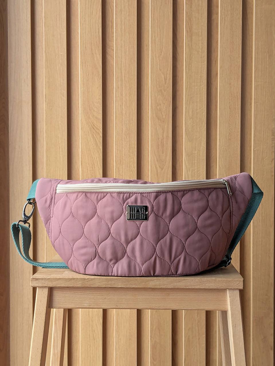 Prešívaná ľadvinka - řužová