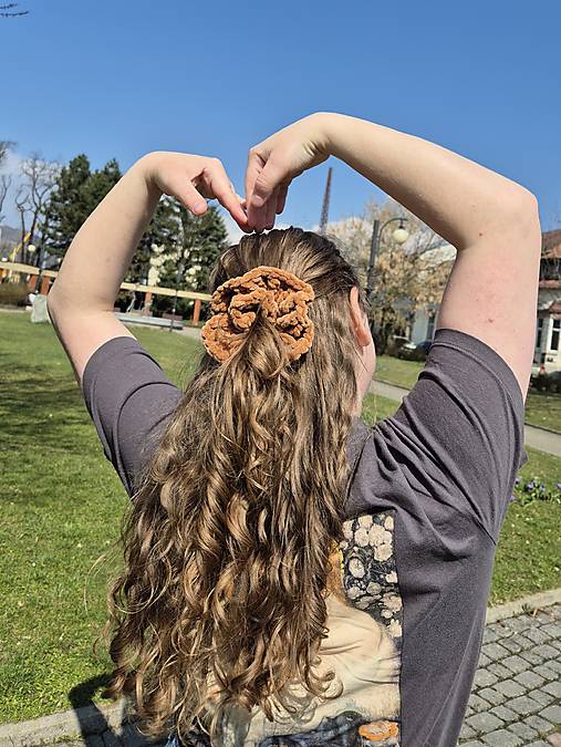 Scrunchie gumičky do vlasov - neutrálne (Hnedá)