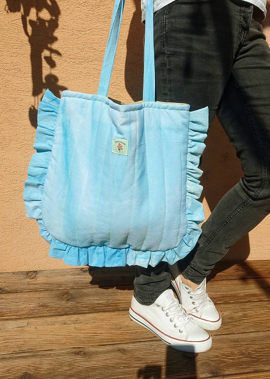 Kabelka modrá s kanýrem