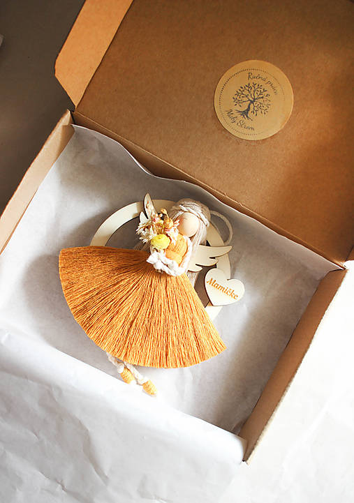 Dekorácie - Anjel "nežnosť" Mamičke (E. v darčekovej krabičke) - 17423427_