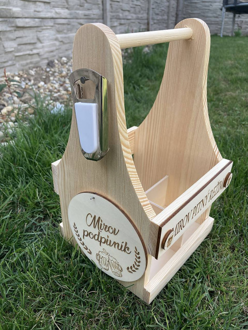 Nábytok - Nosič / prepravka na pivo - personalizovaný darček pre pánov (Nosič na pivo + otvárak + podpivník) - 17425664_