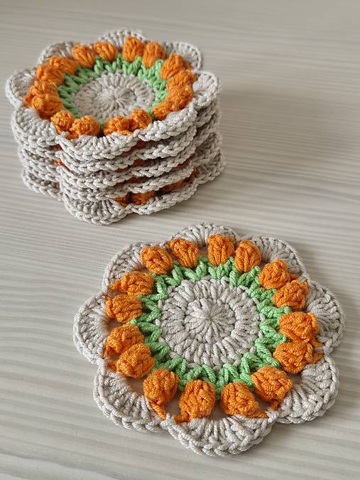 Kvetinová podšálka - sada po 6 ks (Oranžová)
