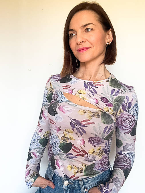 Dámske tričko s originálnou potlačou Bloom