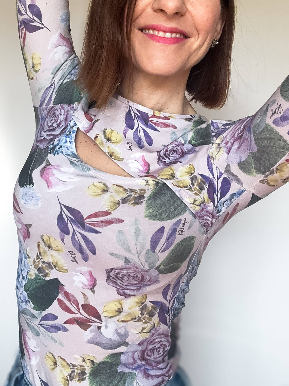 Dámske tričko s originálnou potlačou Bloom