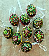 Dekorácie - Čierno-farebné madeirové kraslice na zavesenie - 17432532_