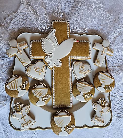 Dekorácie - Veľký medovníkový kríž na prijímanie/birmovku - 17434378_