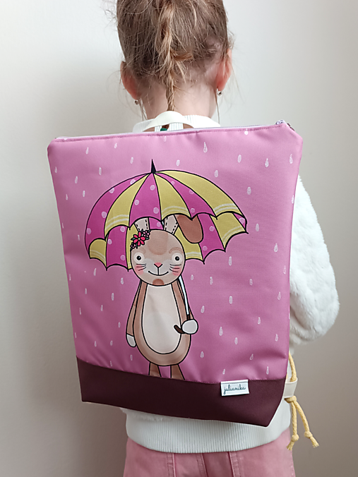 Detské tašky - Zajko s dážnikom - detský batôžtek - 17437952_