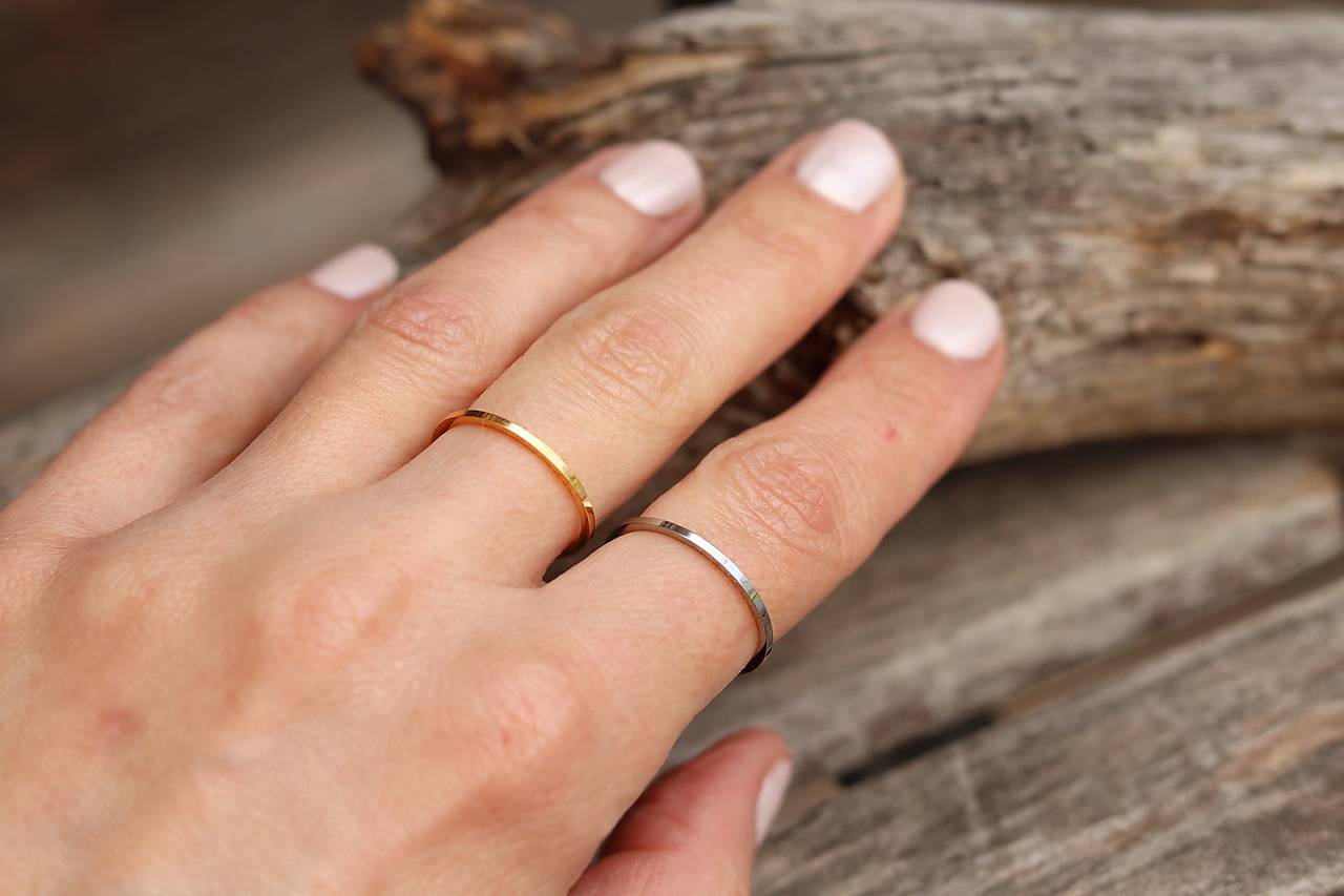 Prsteň z nerezovej ocele - tenký