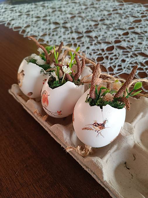 Dekorácie - Vaječné škrupinky - závesná veľkonočná dekorácia - 17440772_