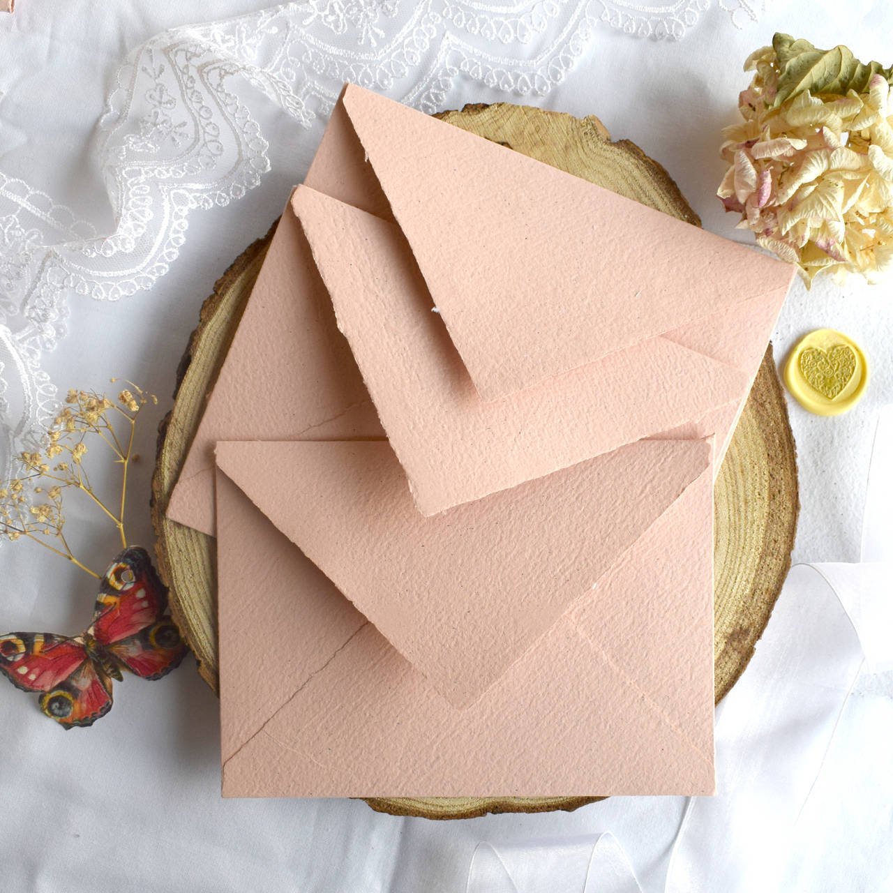 Obálky C6 z ručného papiera