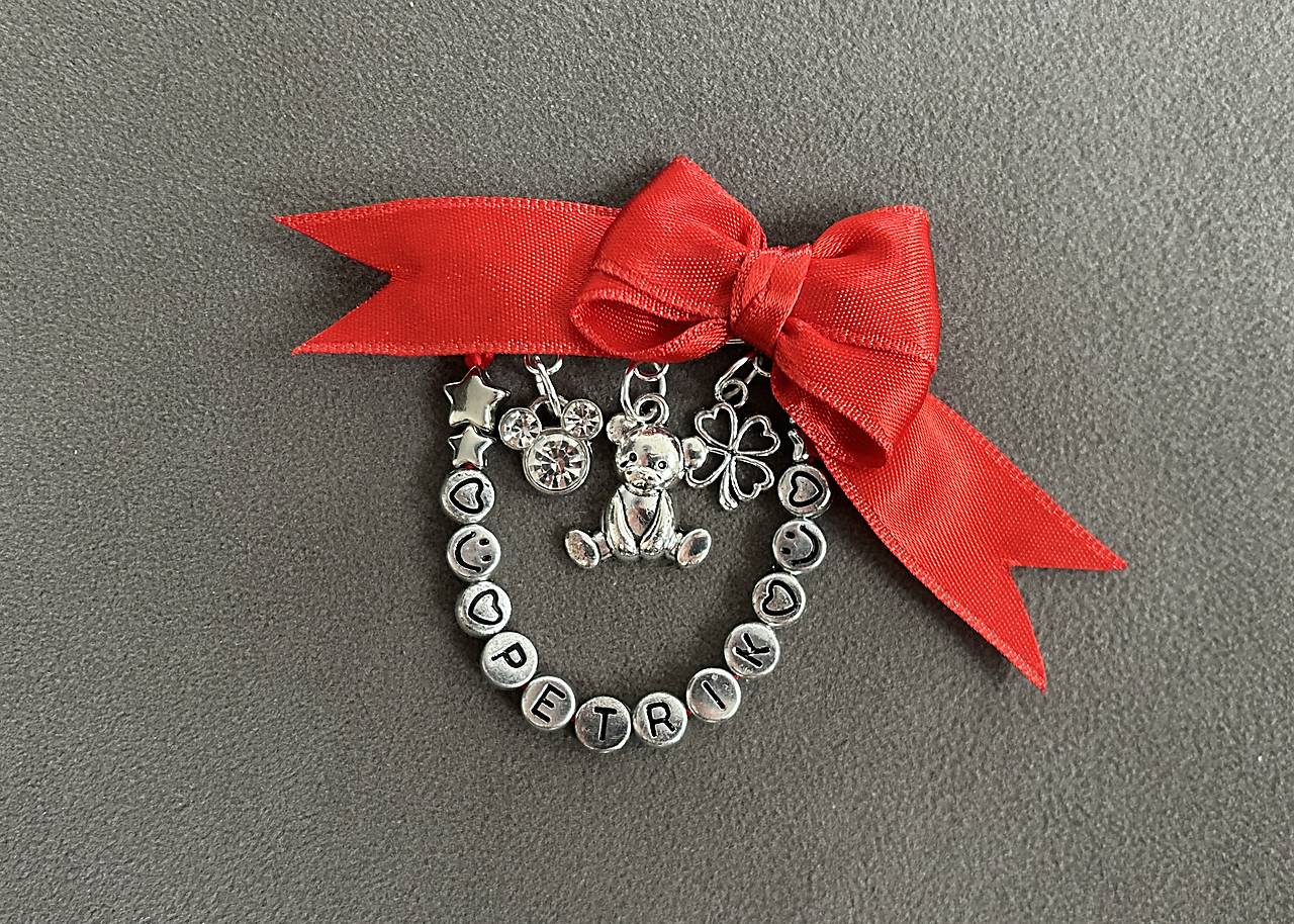 Mašlička/stužka proti urieknutiu na kočík/vajíčko s myškou, štvorlístkom, mackom a menom