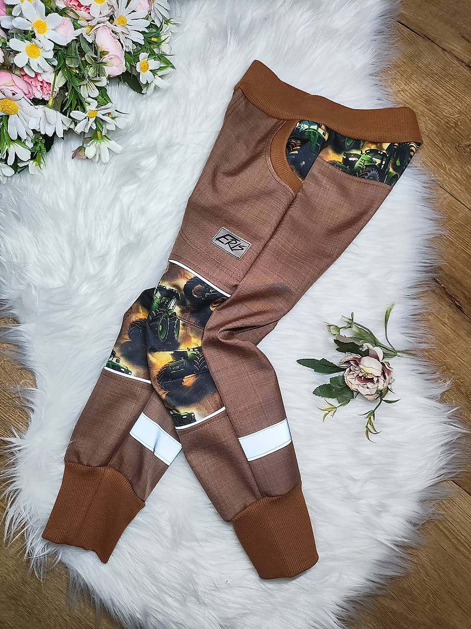 Softshellové nohavice - HNEDÉ TRAKTORY
