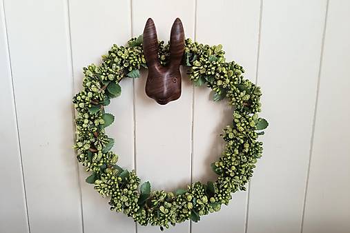 Nástenný vešiak ZAJKO