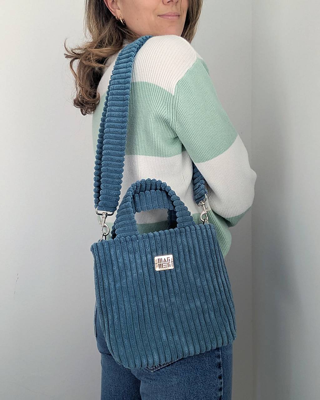 Menčestrová kabelka  L I N A - modrá