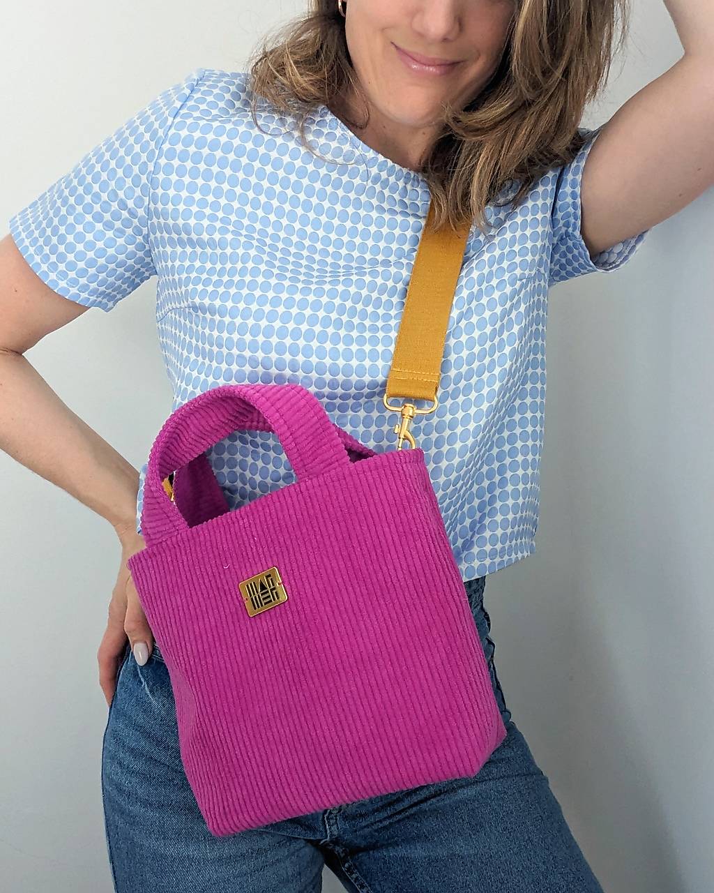 Menčestrová kabelka  L I N A - cyklamenová