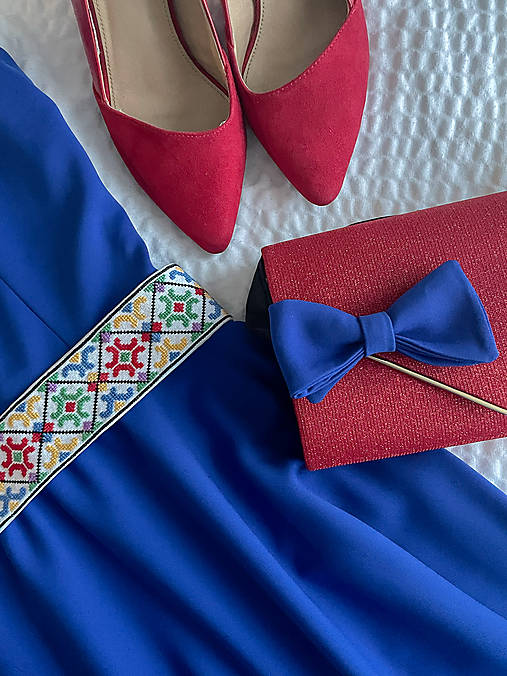 Opasky - Ručne vyšívaný opasok inšpirovaný slovenskou ľudovou výšivkou (Východné Slovensko - obec Miková) - 17450954_