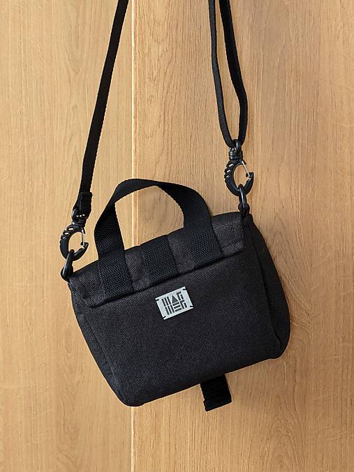 Unisex kableka  A A R O N - čierna