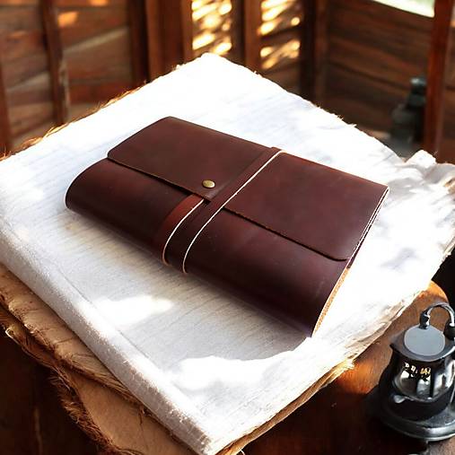 Papiernictvo - Kožený zápisník s vymeniteľným vnútrom A5 mahagon rovný - 17458554_