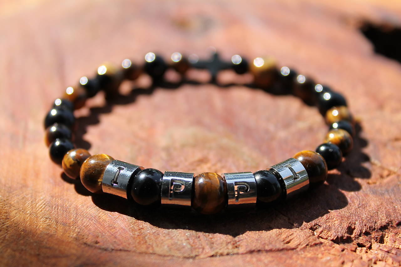 Krížik + iniciálky